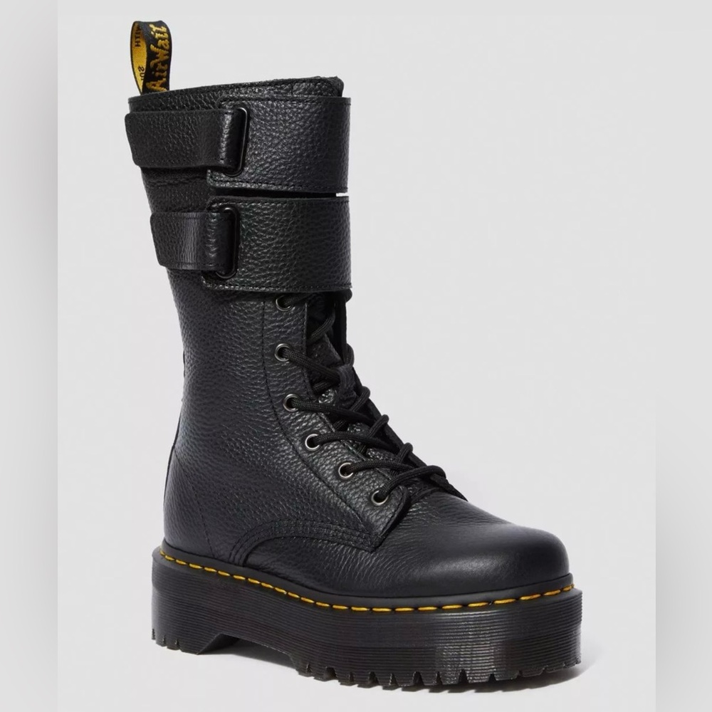 ❌❌SOLD❌❌ Dr. Martens Aunt Sally Jagger Boots